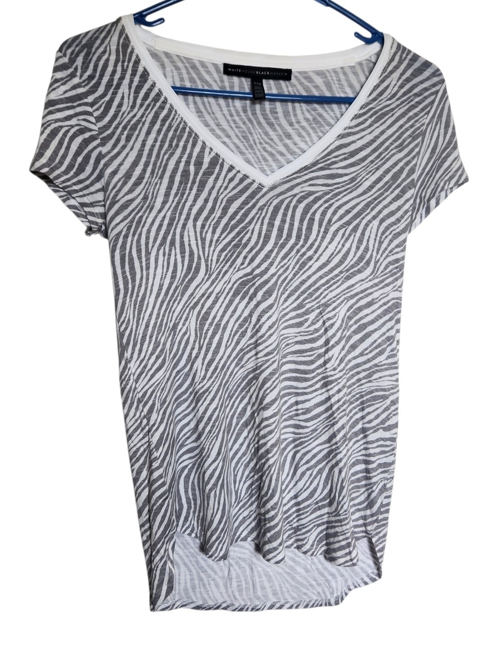 White House Black Market Gray Zebra-Print V-Neck Top Size XXS Boho Grunge